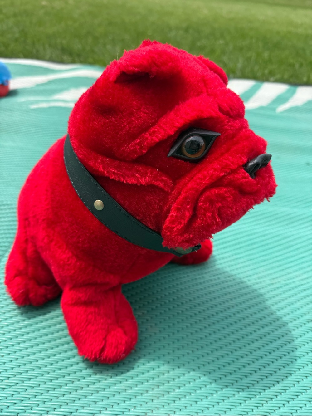 Red Dog Bulldog Pug by Goffa 10
Inch Plush Stuffie Stuffed Animal
Vintage 1990’s